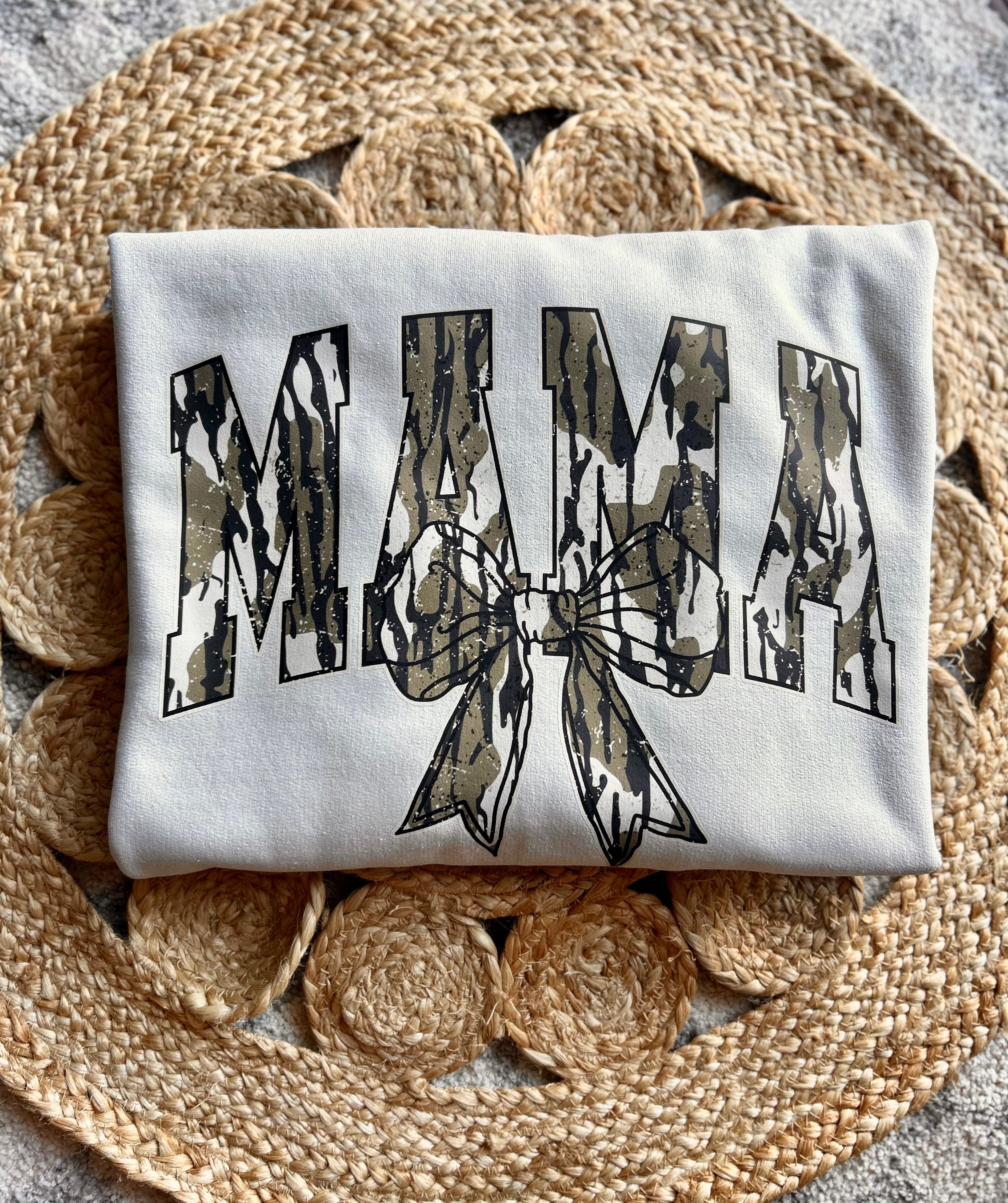 Camo Bow MAMA Crewneck | Sand