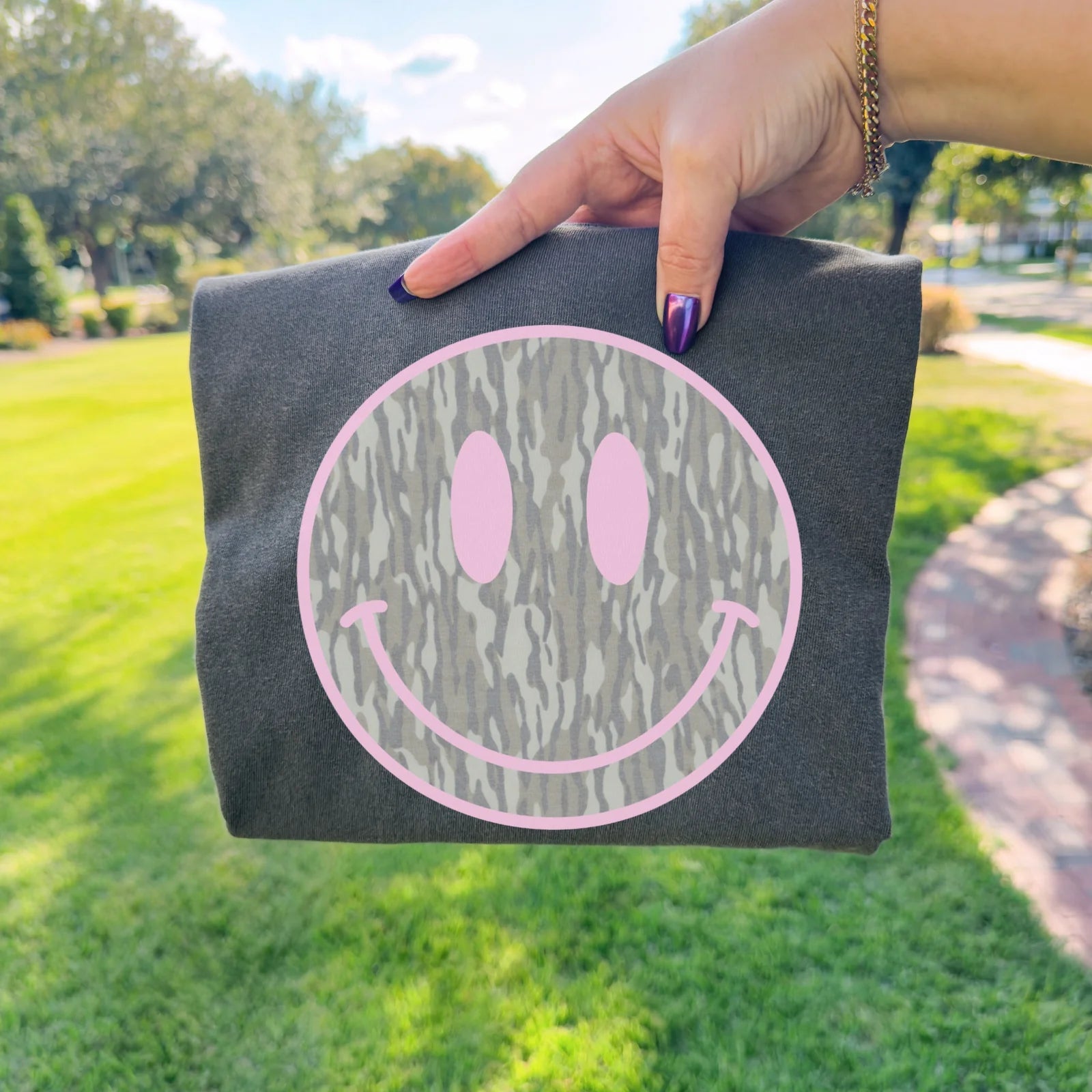 Camo Smiley Tee | Pepper